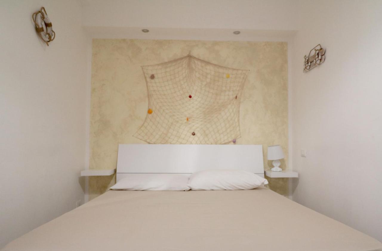 B&B I 100 Passi Гаета Екстериор снимка