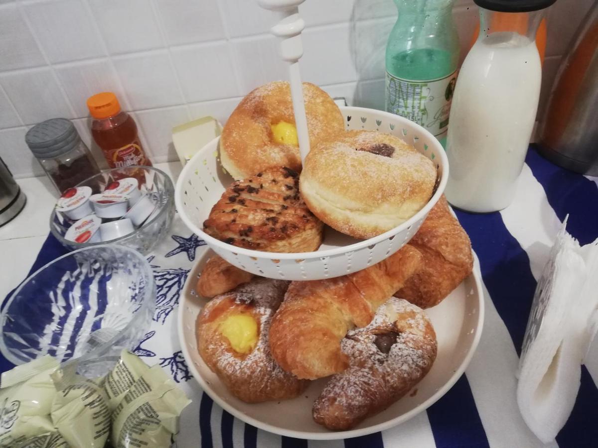 B&B I 100 Passi Гаета Екстериор снимка
