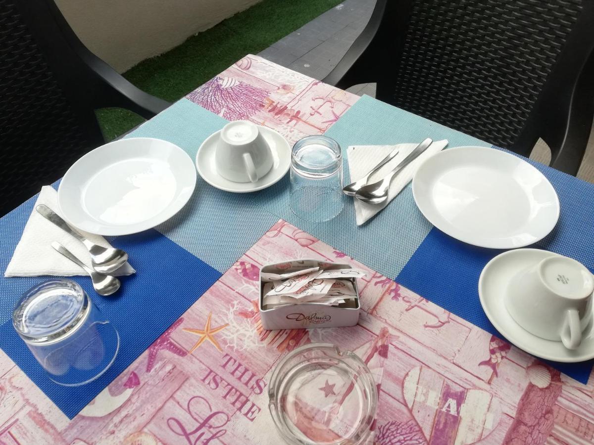 B&B I 100 Passi Гаета Екстериор снимка